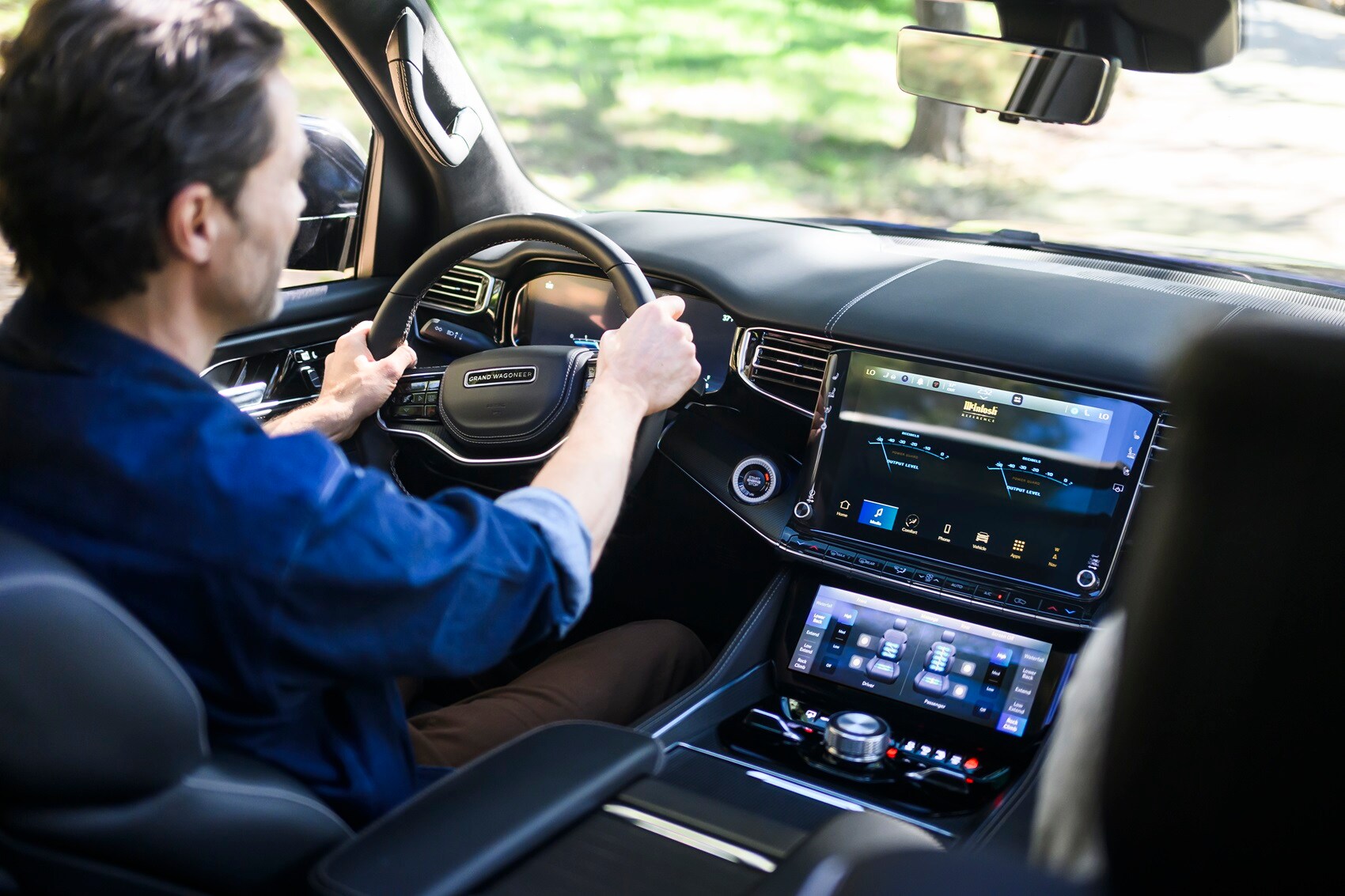 Jeep Dealer near Clear Lake IA