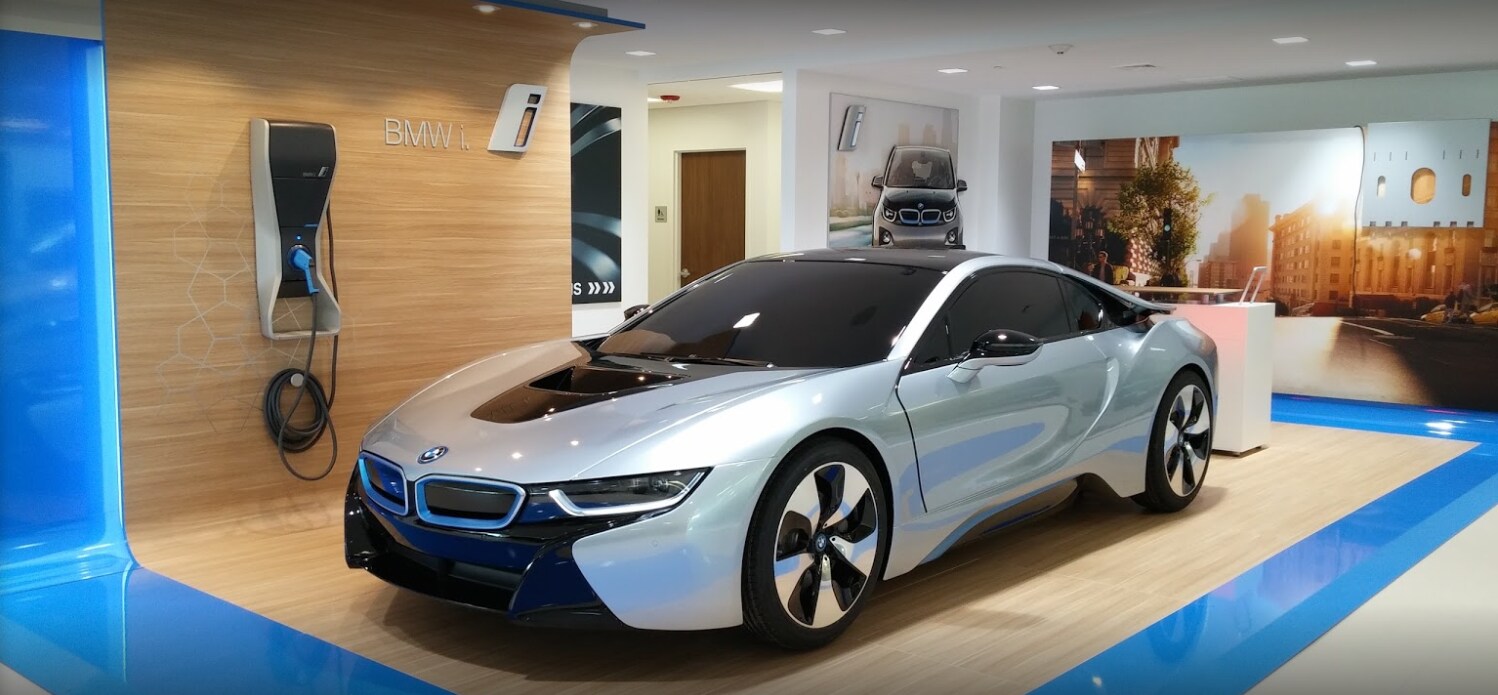 Competition BMW i8 Showroom Competition BMW i8 Showroom