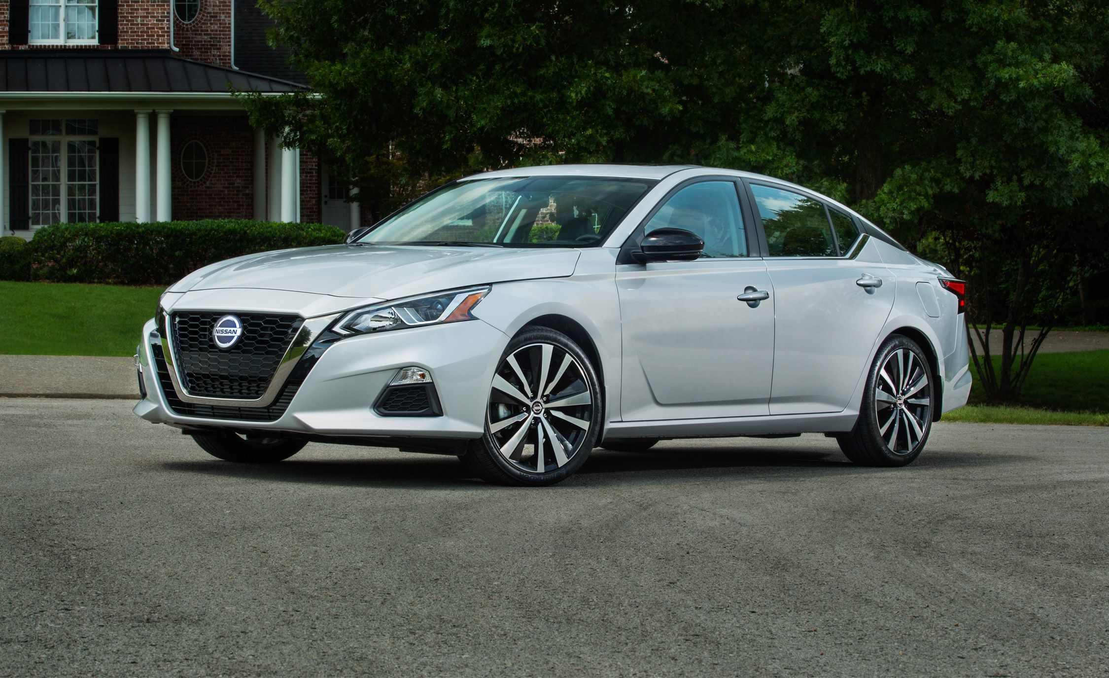 2019 Altima - 1.jpg