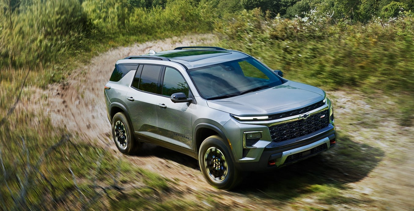 2024-Chevrolet-Traverse-Z71-SUV-L02b.jpg