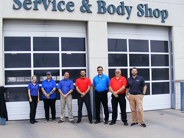 Hutch Service Advisor 640x480.jpg