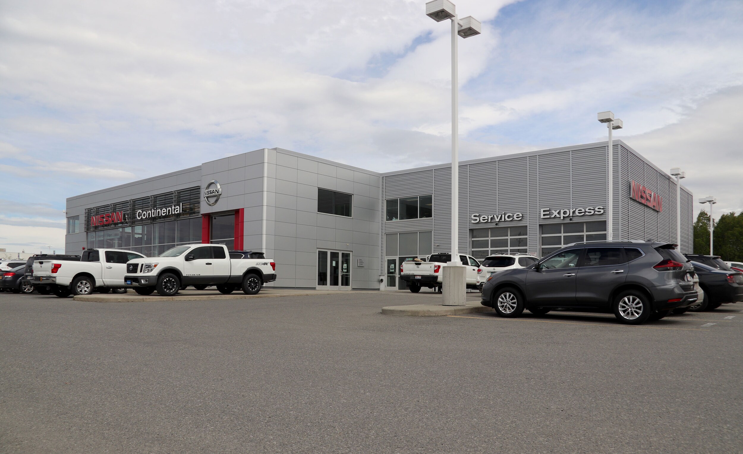 nissan-storefront-2019.jpg