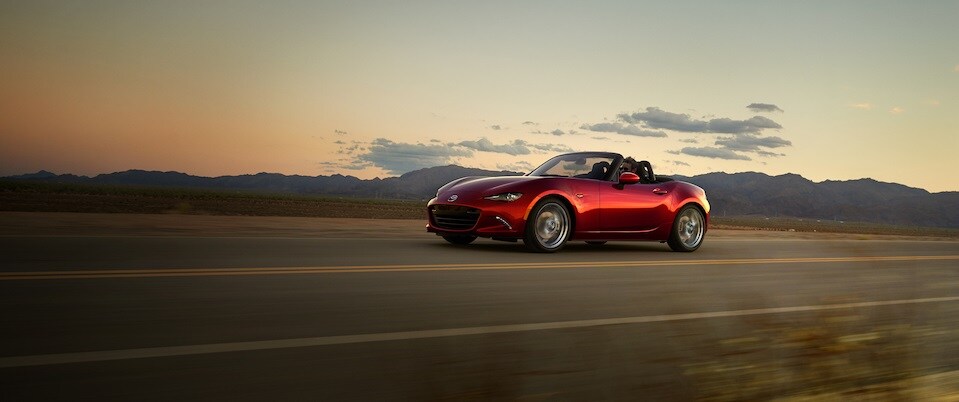 2018-Mazda-MX5Miata-GrandTouring-Convertible-L04.jpeg