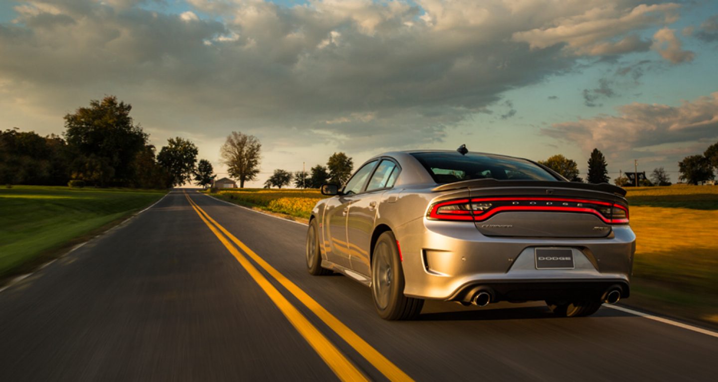 2018-charger-gallery-09.jpg.image.1440.jpg