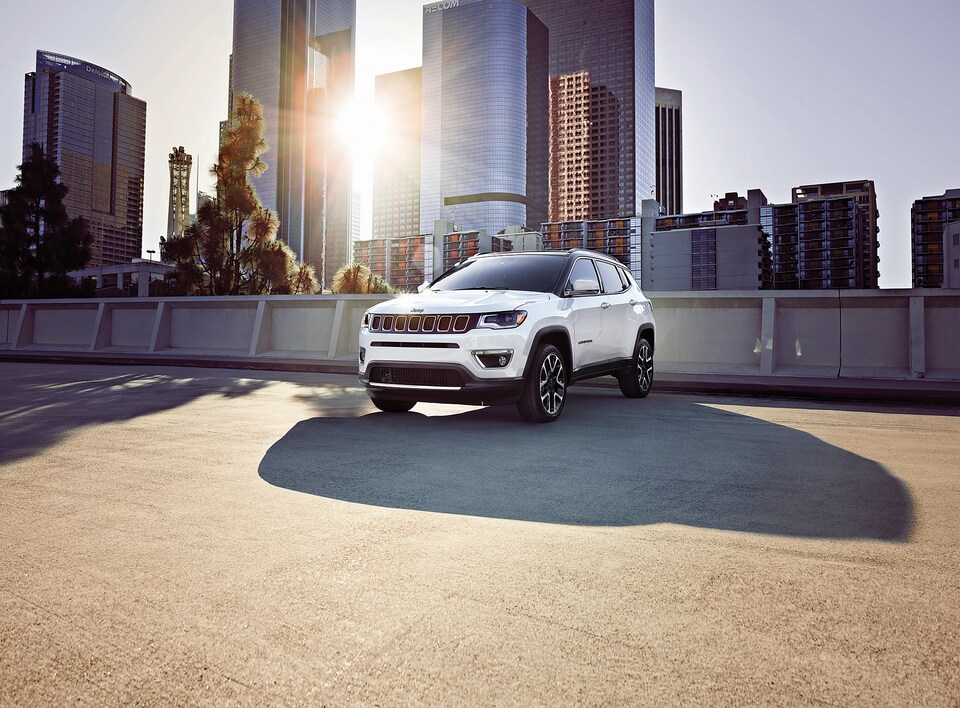 2018-Jeep-Compass-Limited-SUV-L01 (1).png