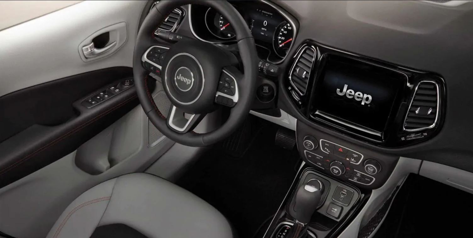 2019 Compass - Dashboard.JPG