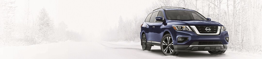 2017 Nissan Pathfinder in snow 2017 Nissan Pathfinder SUV