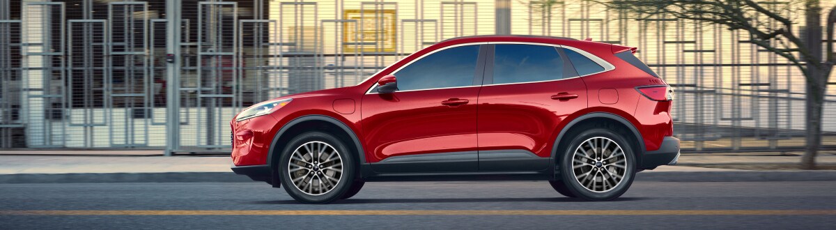 2020-Ford-Escape-Titanium-SUV-L01 (1).jpg