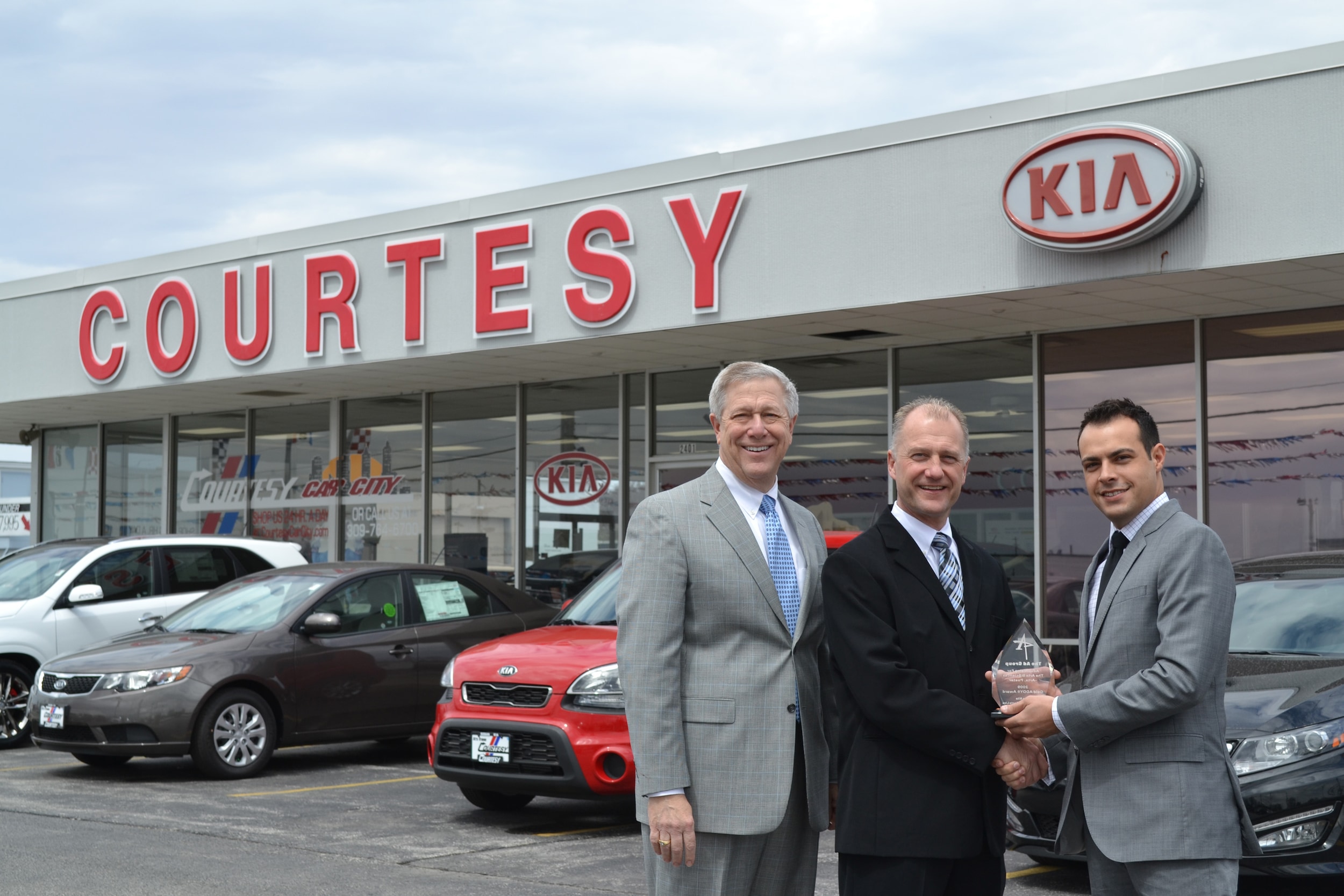 About Courtesy Kia in Moline New Kia and Used Car Dealer Serving East