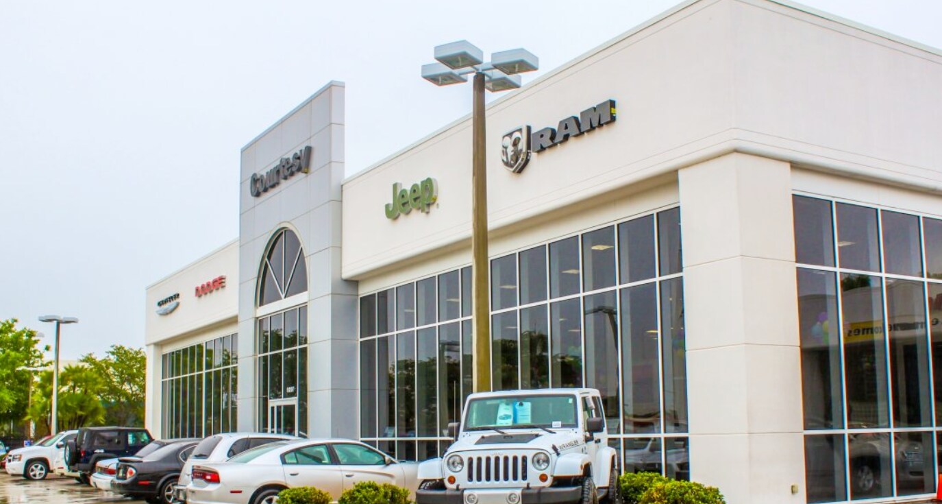 DealershipFront.png Courtesy Chrysler Jeep Dodge RAM in Tampa, Florida