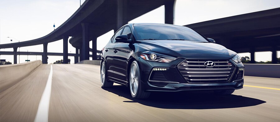 CourtesyHyundai_2018Elantra-02.jpg