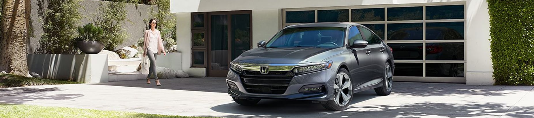 CourtesyPalmHarborHonda_2018Accord_HeaderImage.jpg