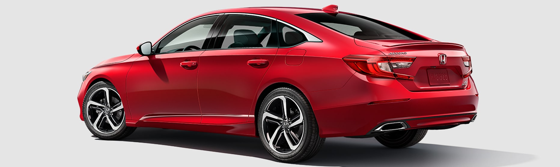 CourtesyPalmHarborHonda_2018Accord_03.jpg