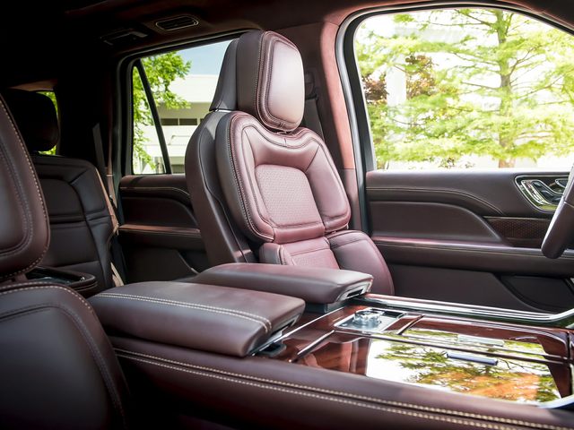 2021 Lincoln Navigator Black Label L Seats.jpg