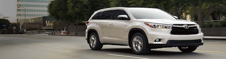 2016 Toyota Highlander For Sale at Courvelle Toyota.jpg