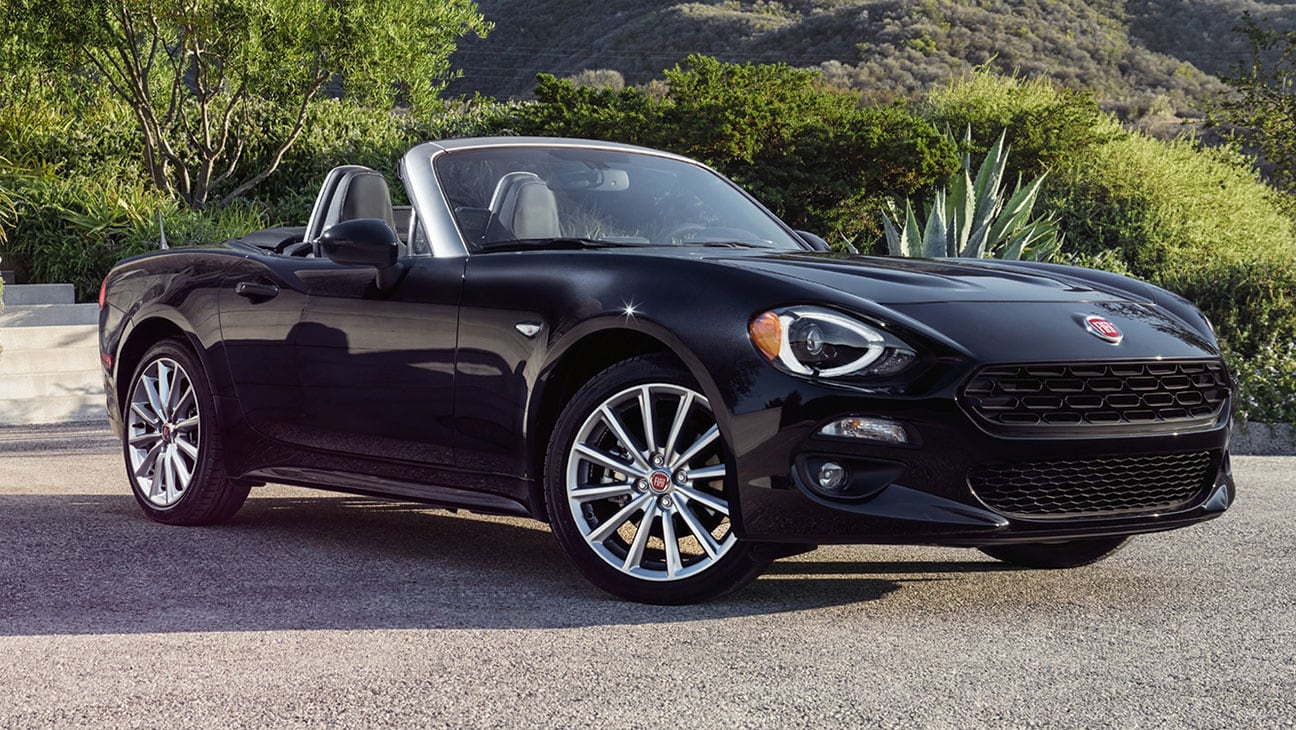 fiat_124_spider_h_2016.jpg