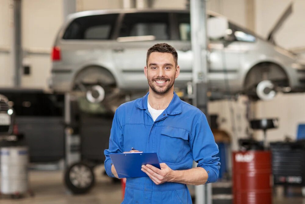 Auto Service Mechanic.jpg