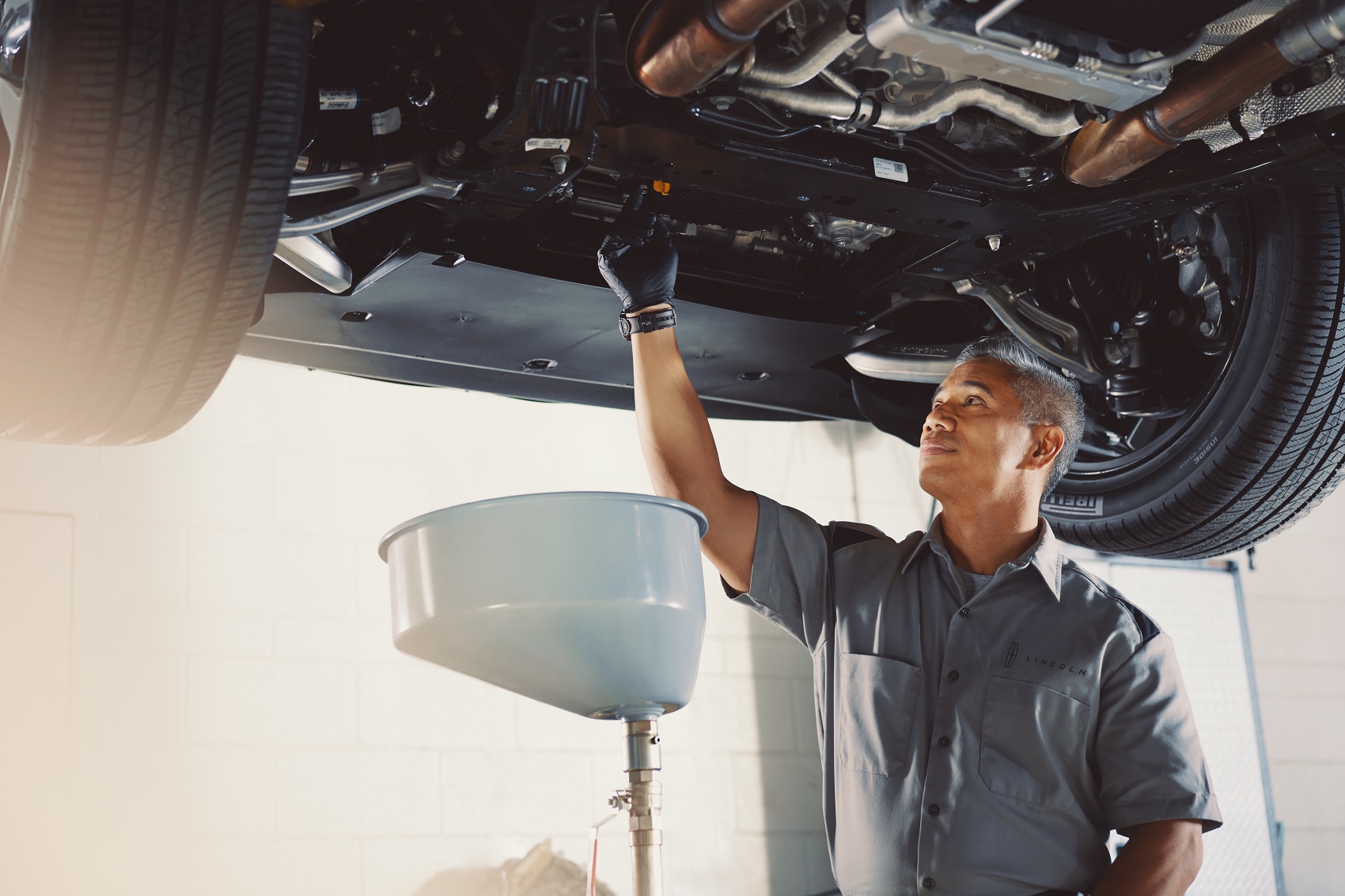 Lincoln Dealer near Center Line MI