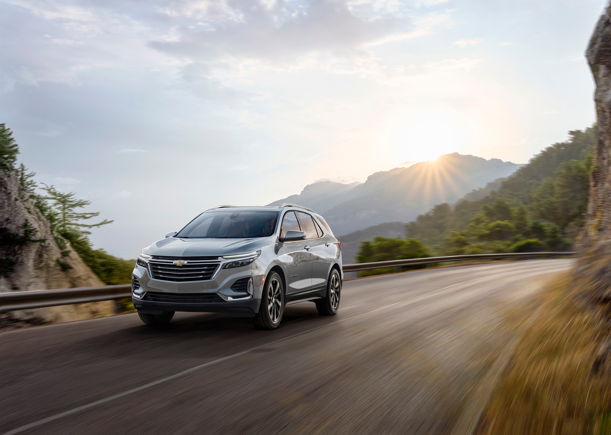2023-Chevrolet-Equinox-Premier-SUV-L01 (1).jpg