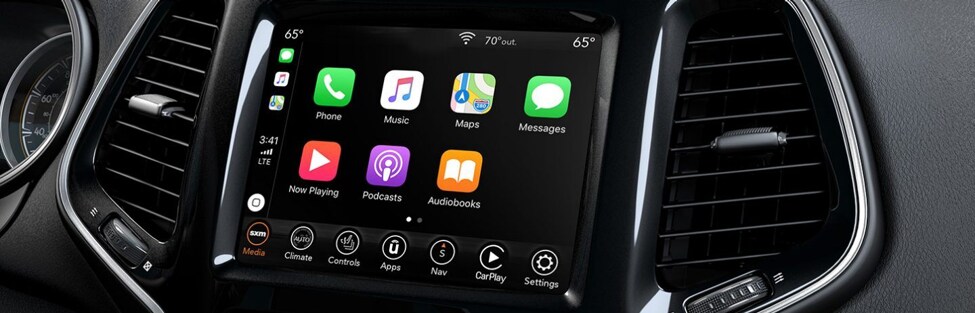 2020 Jeep Cherokee Interior Cropped.png