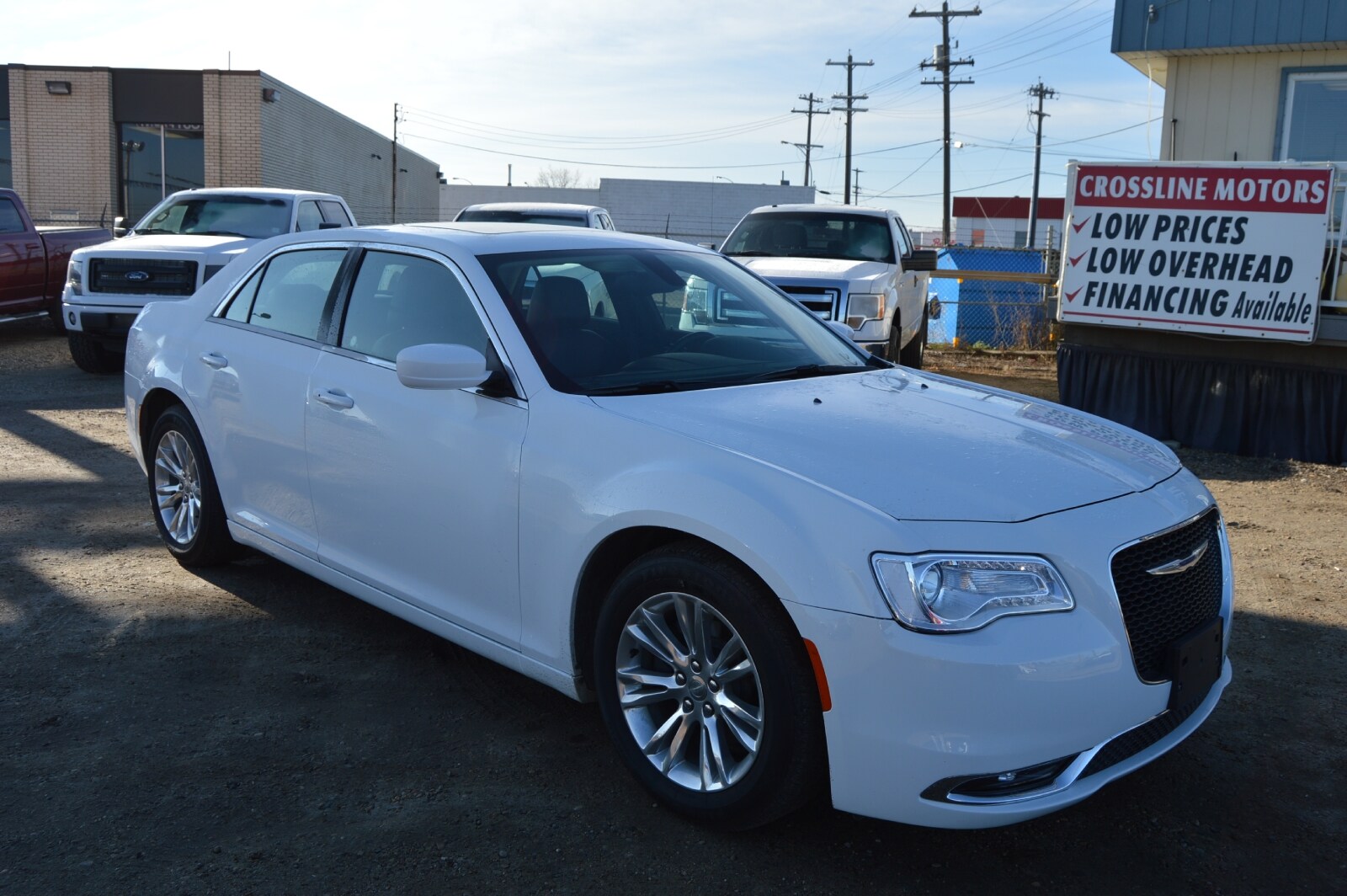 USED CARS AT CROSSLINE ON THE FORT.jpg