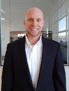 Derek Vlietstra (136x181).jpg