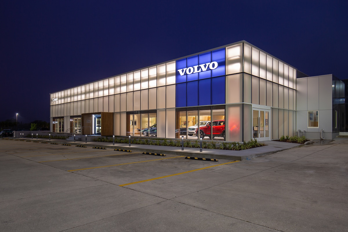 Crown Volvo Cars-11.jpg