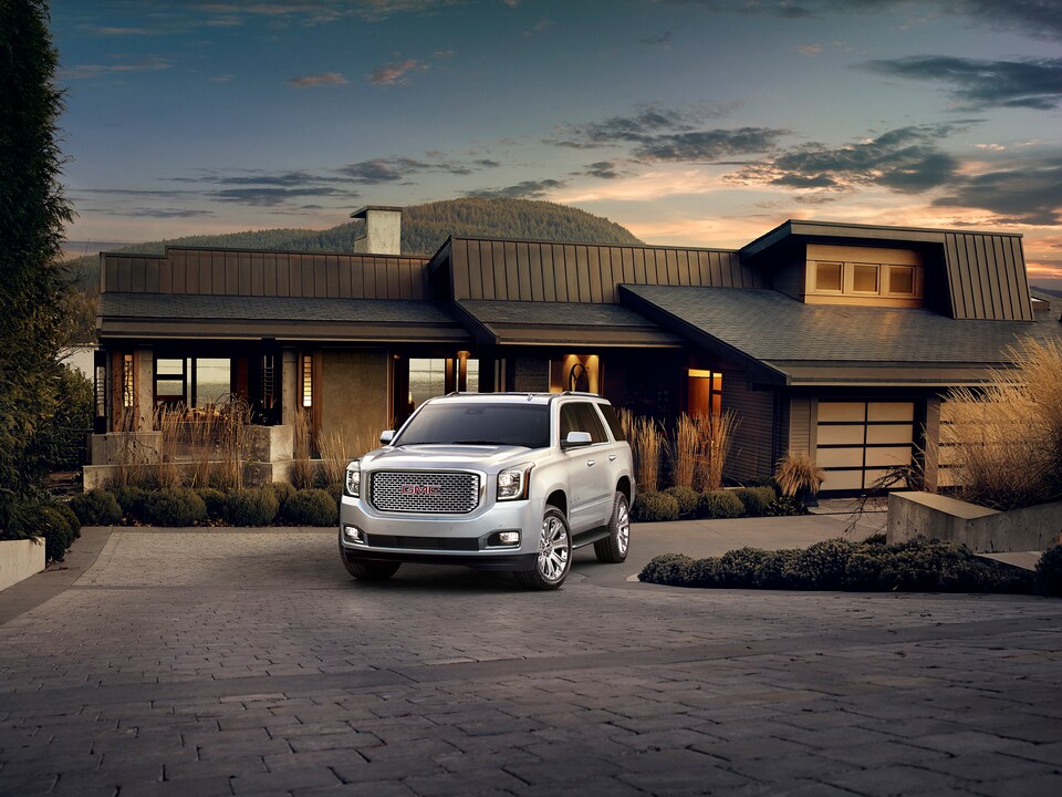 2016-GMC-Yukon-Denali-Denali-Crossover-L01.jpg