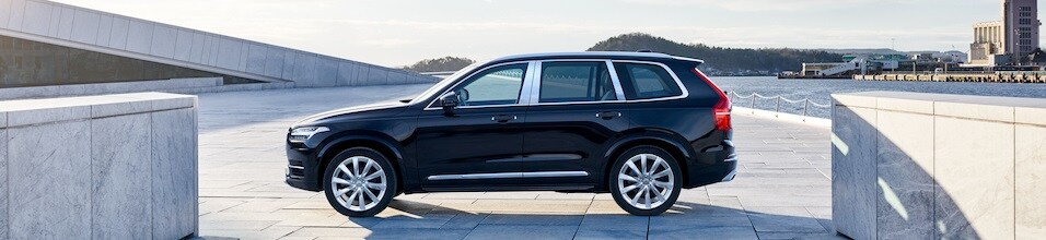 2019-Volvo-XC90-Excellence-T8-SUV-L05.jpg