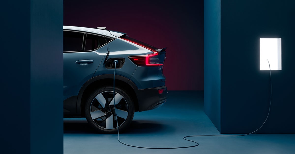 C40Recharge-sts-_MY23_static_conversion_side_US_16x9--1200x627.jpg Get your electric car or SUV serviced at Culver City VOlvo Cars