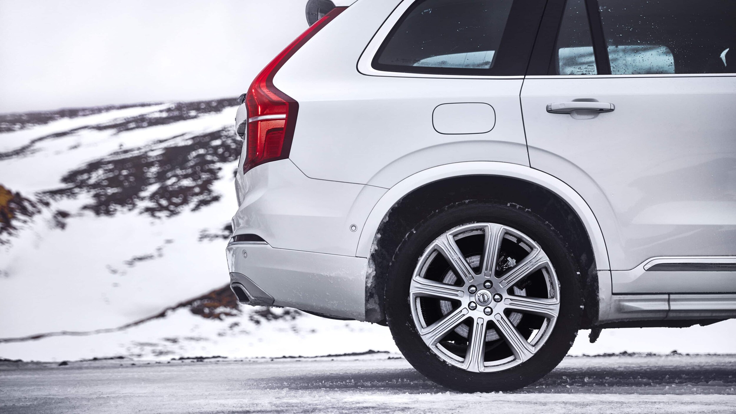 volvo-holiday-sales.jpg Winter new car specials and cash allowances at Culver City Volvo Cars