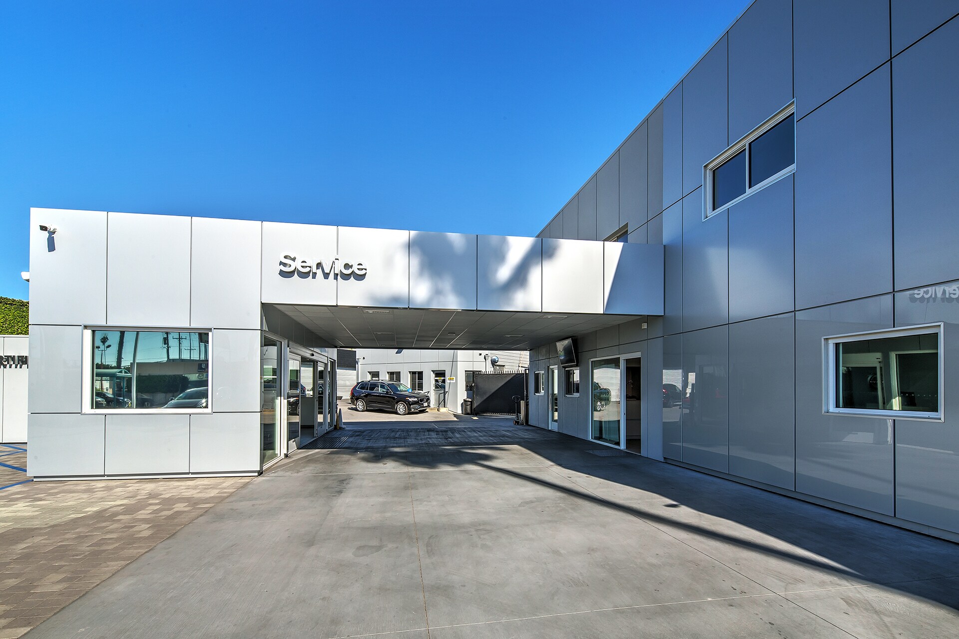Culver City Volvo Cars Service Department.jpg Great customer service at our service department at Culver City Volvo Cars