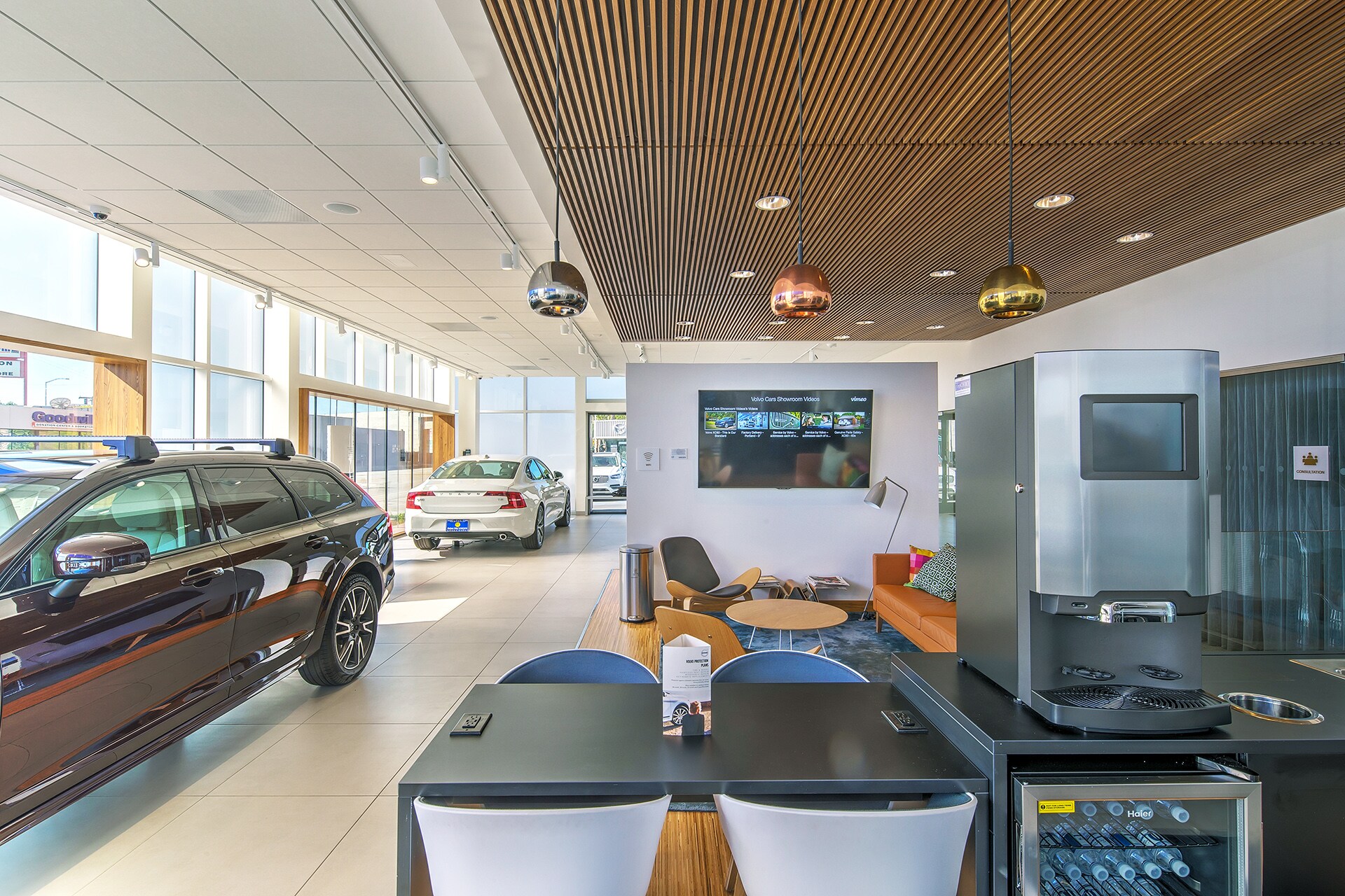 Culver City Volvo Cars Interior Showroom 2.jpg Great amenities in our customer waiting area at Culver City Volvo Cars
