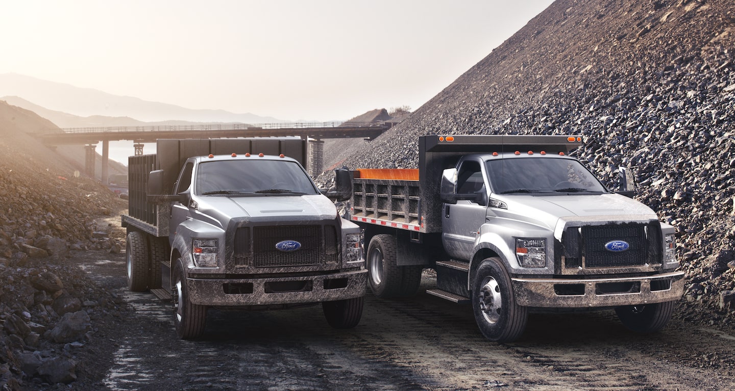 2019 Ford Super Duty Side by Side - Damerow Ford.jpg