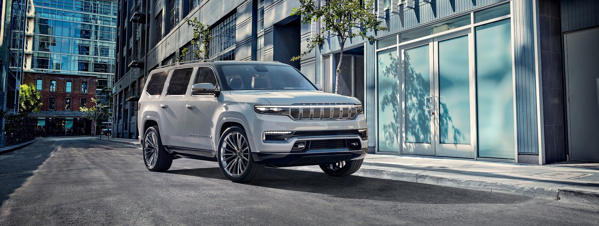 2022-Jeep-GrandWagoneer-SeriesIII-SUV-L10.jpg