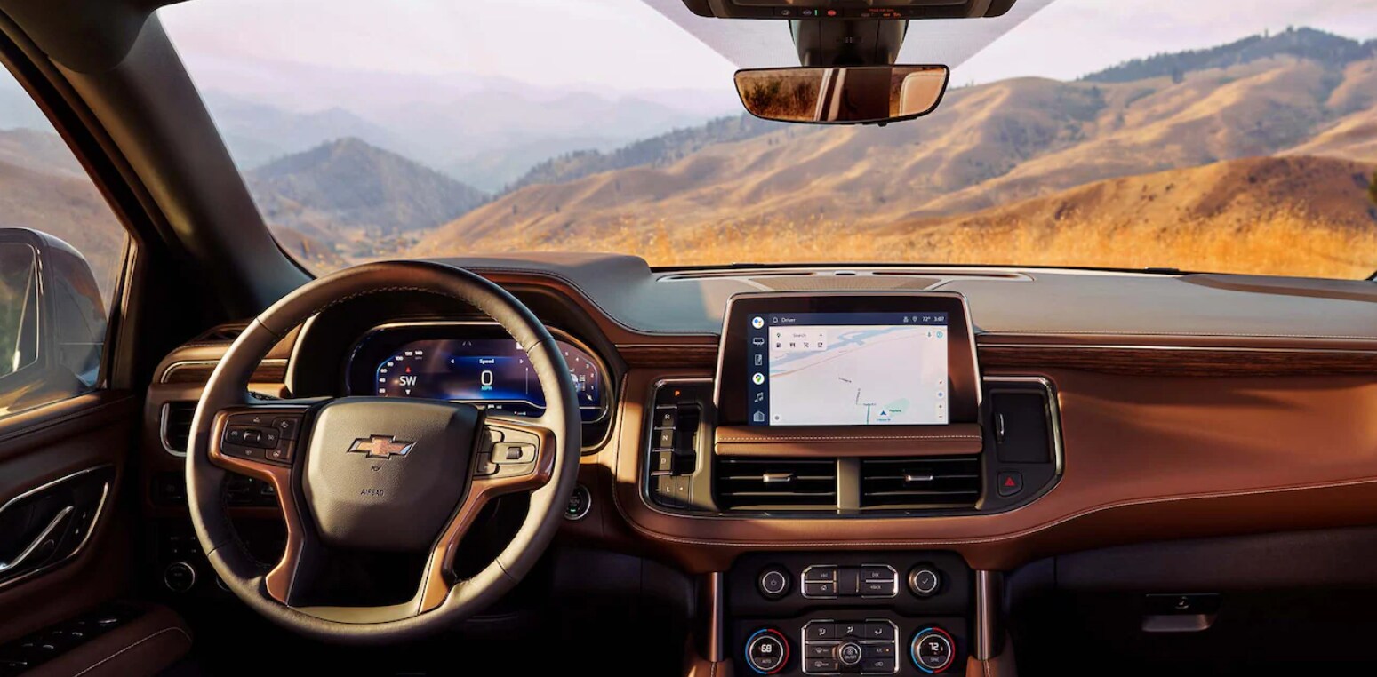2022-Chevy-Tahoe-05.png New Chevy Tahoe 2022 dashboard near a great mountain view