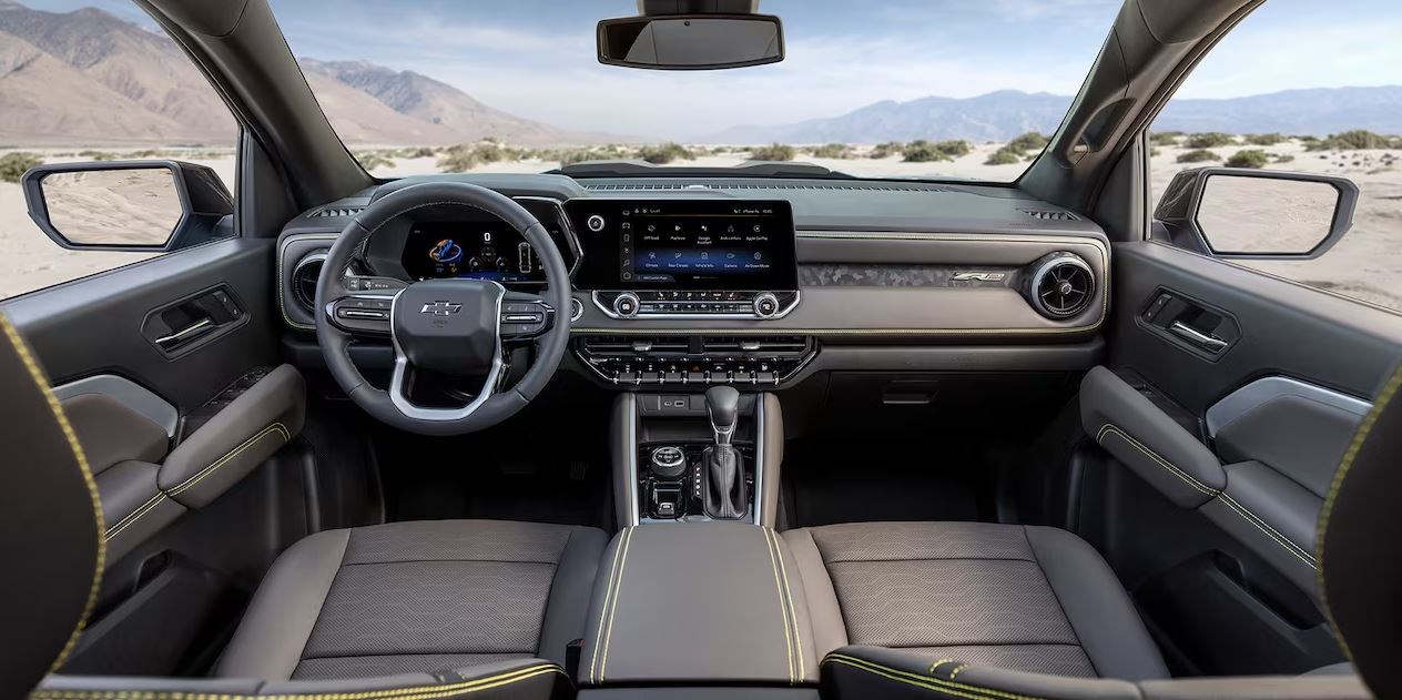 Chevy Colorado 2024 Dashboard.JPG A view of the dash and infotainment system in a 2024 Chevy Colorado