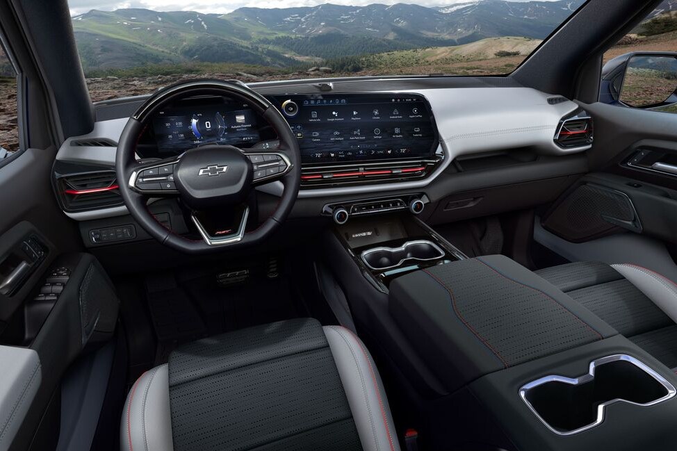 2022-Silverado-EV-7.PNG 2022-chevy-silverado-electric-vehicle-infotainment-system-and-dashboard