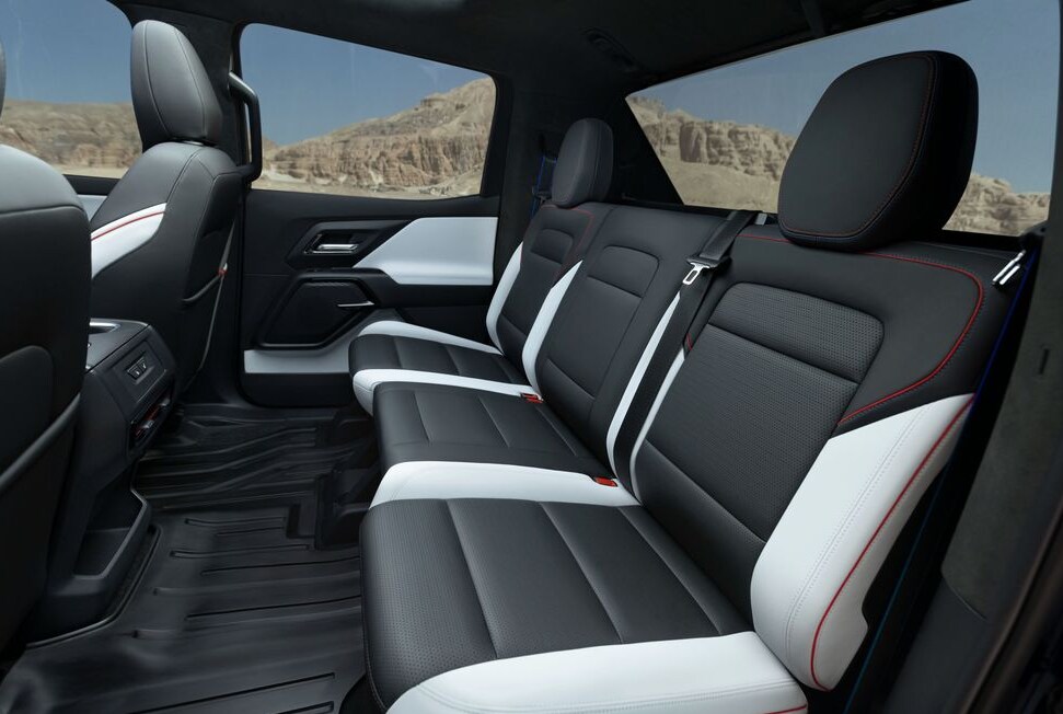 2022-Silverado-EV-8.PNG chevrolet-silverado-electric-vehicle-interior-design
