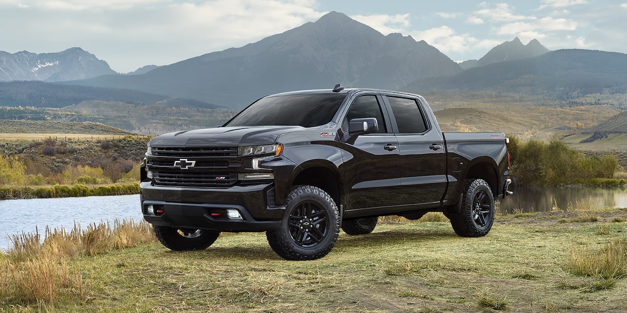 2022-silverado-ltd-gallery-exterior-03.jpg