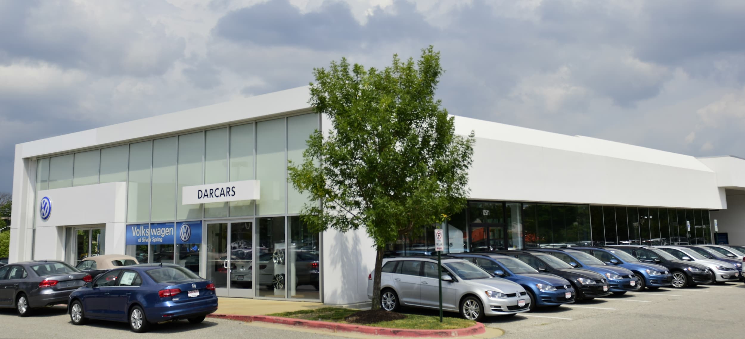 DARCARS Volkswagen Storefront DARCARS Volkswagen Storefront