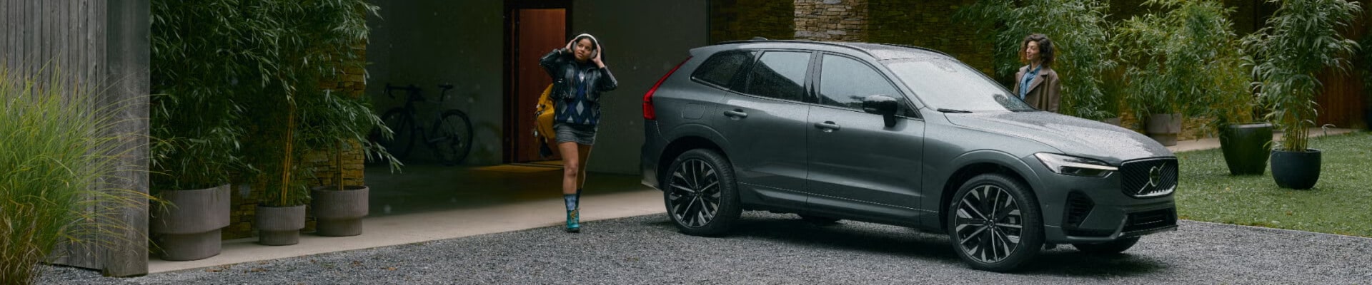 Volvo XC60 Plug-In Hybrid Ultra in Forest LakeE