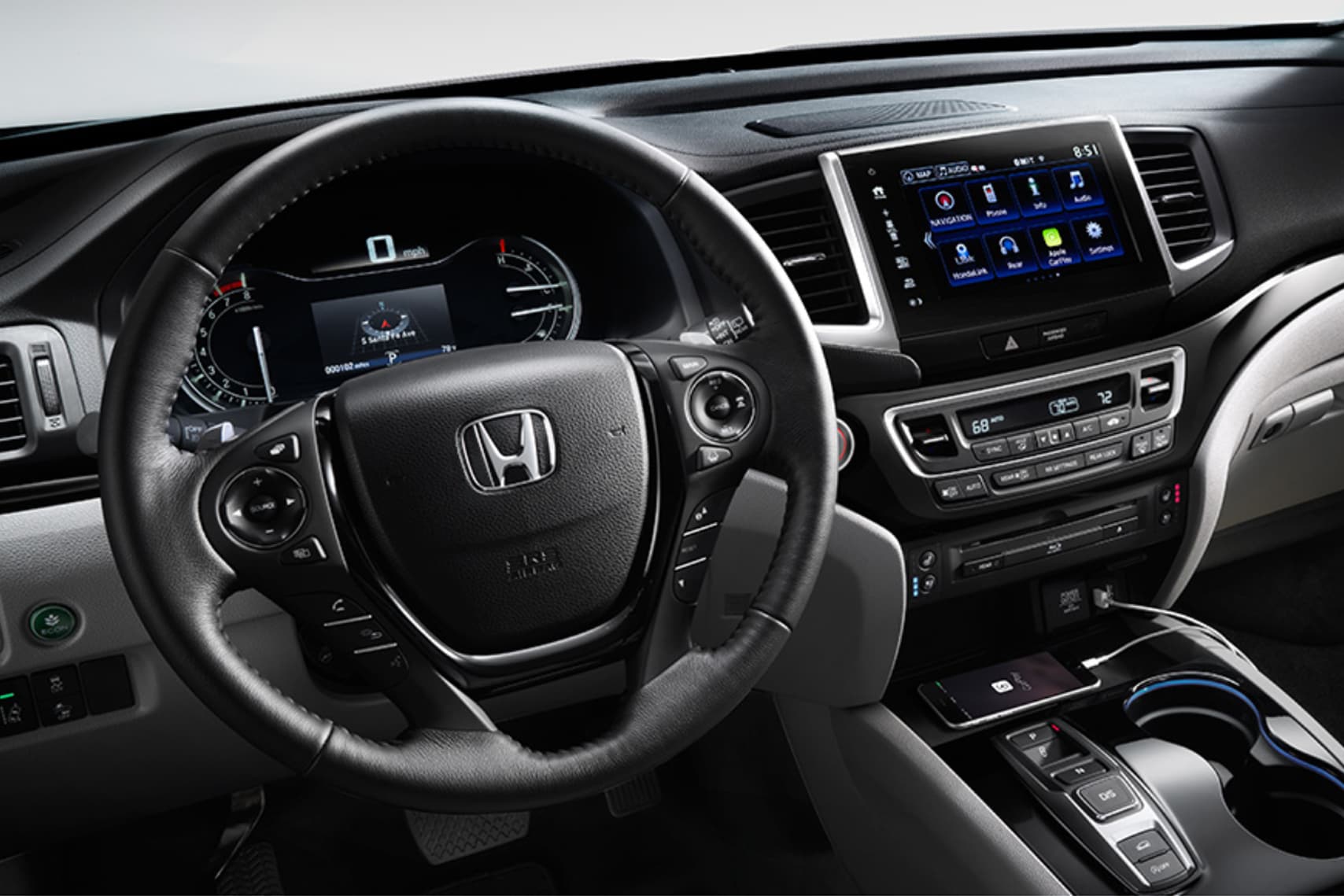 18 Pilot Interior_Stock 2.jpg