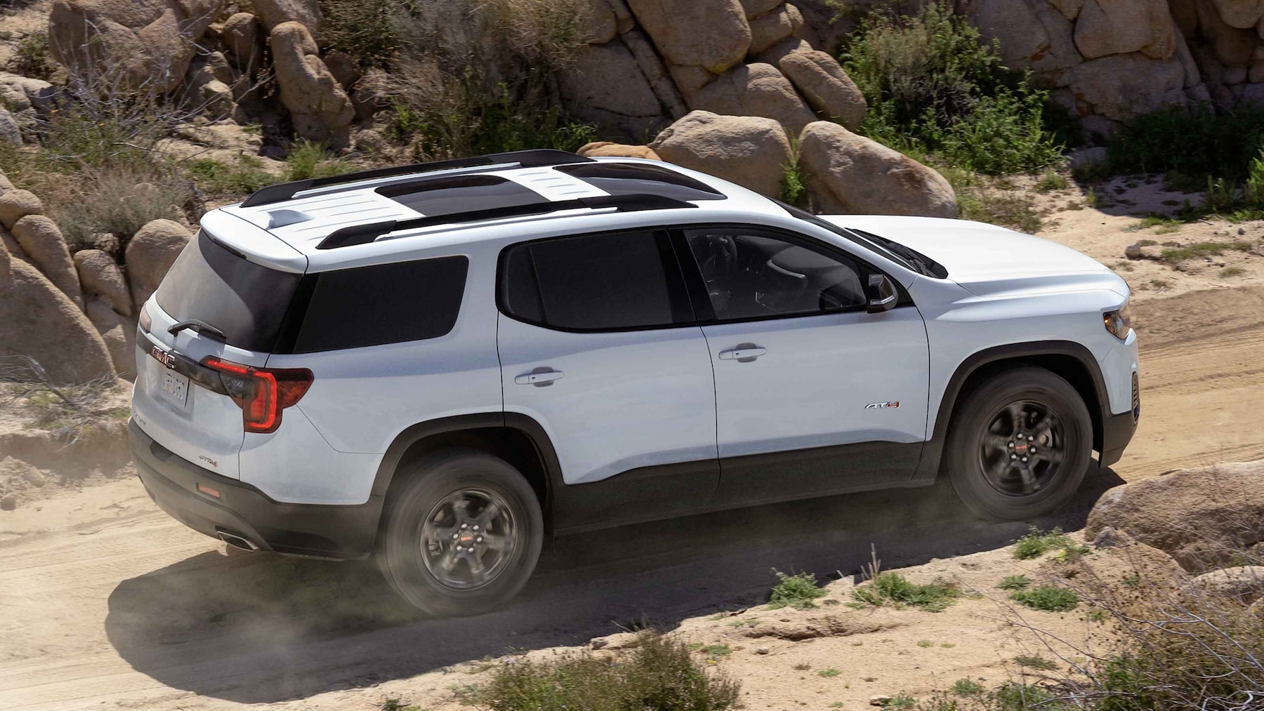 performance 2024 GMC Acadia Rear view