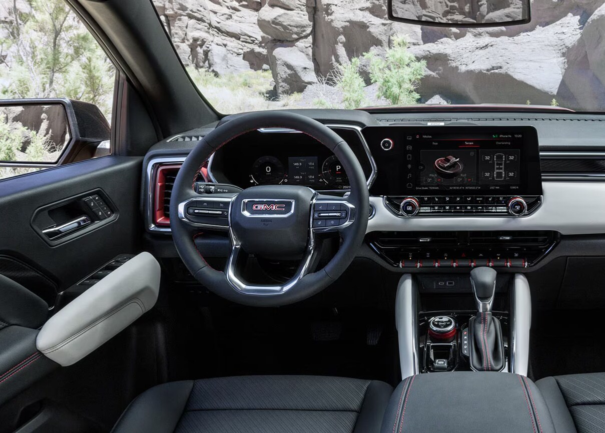 2025 GMC Canyon tech.jpg 2025 GMC Canyon Dashboard