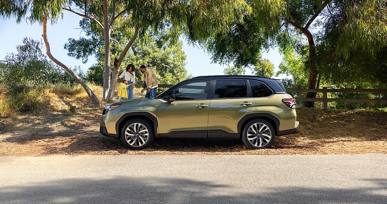 2025 Subaru Forester Hybrid profile view