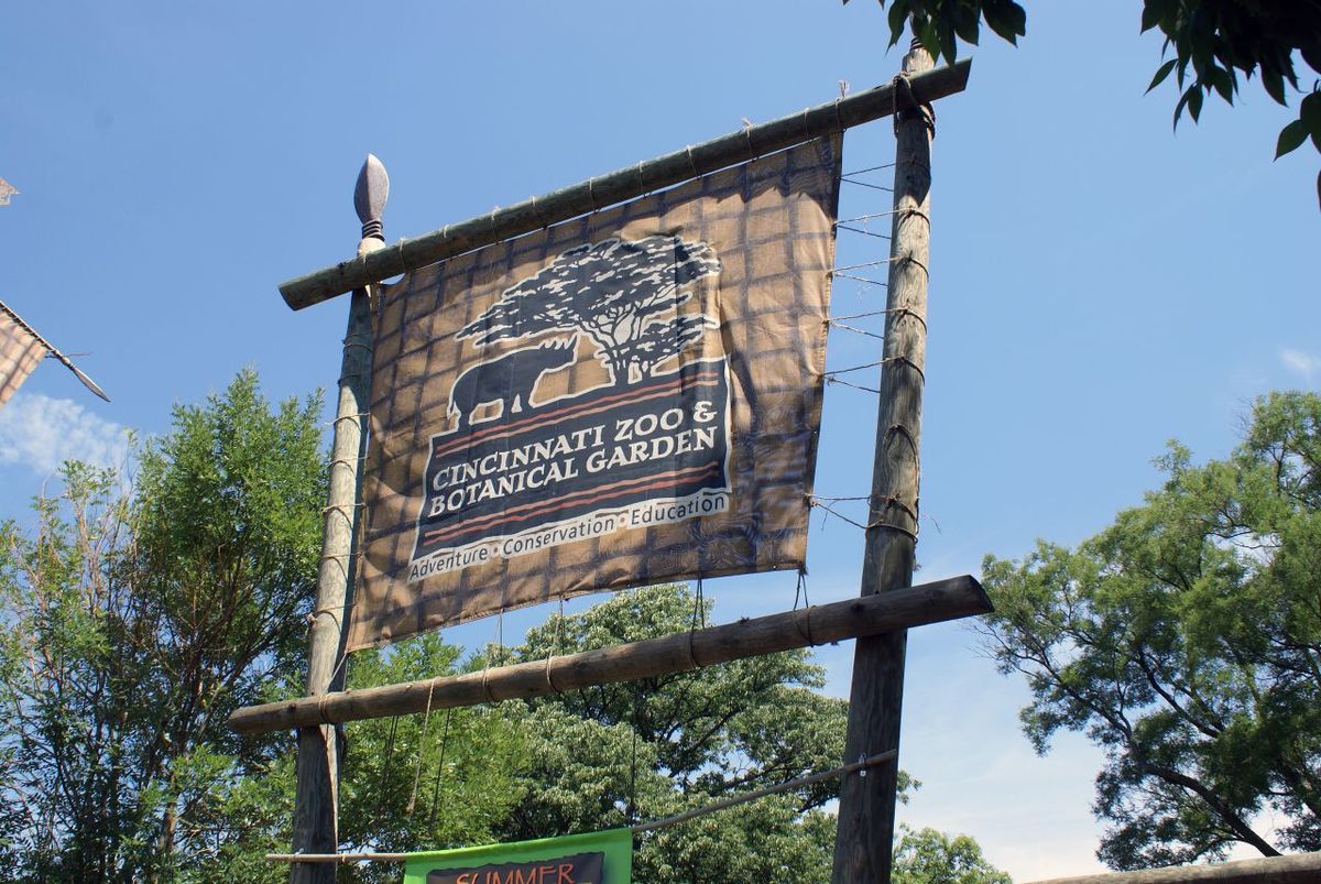 Cincinnati Zoo by Original uploader was Mind meal at en.wikipedia - Transferred from en.wikipedia. Licensed under CC BY 2.0 via Wikimedia Commons - https://commons.wikimedia.org/wiki/File:Cincinnati_Zoo.jpg#/media/File:Cincinnati_Zoo.jpg