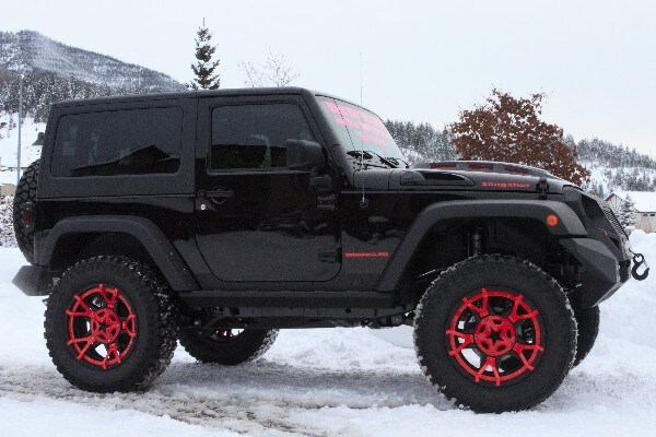 Jeep Wrangler Side View