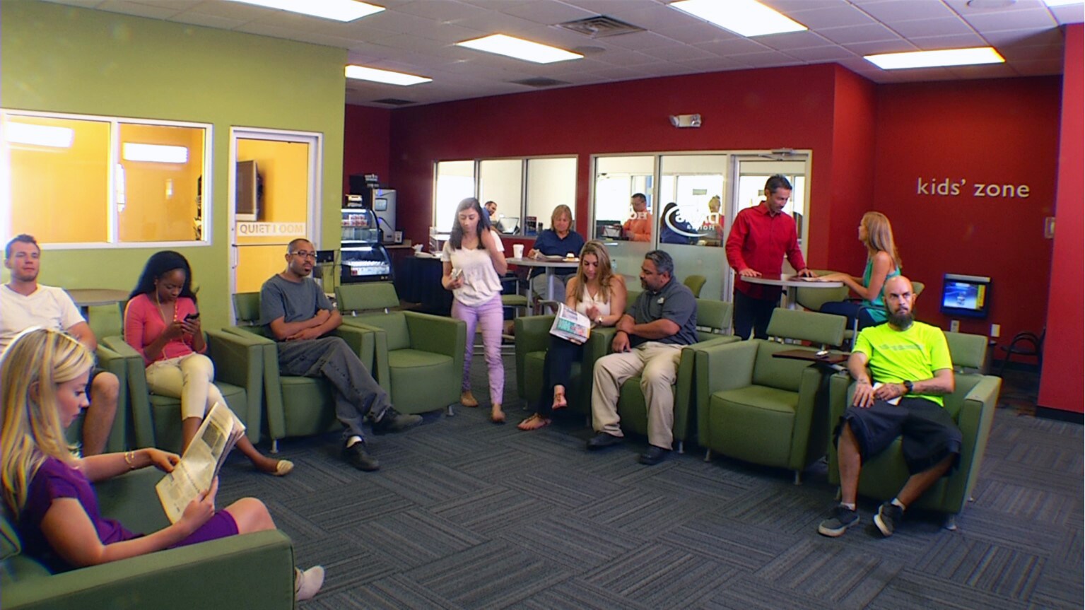 Davis Honda Screen Shot Service Waiting Room.jpg