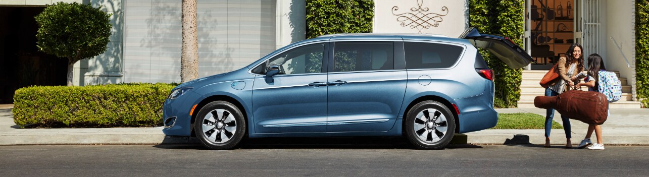 2017 Chrysler Pacifica Hybrid Wichita KS